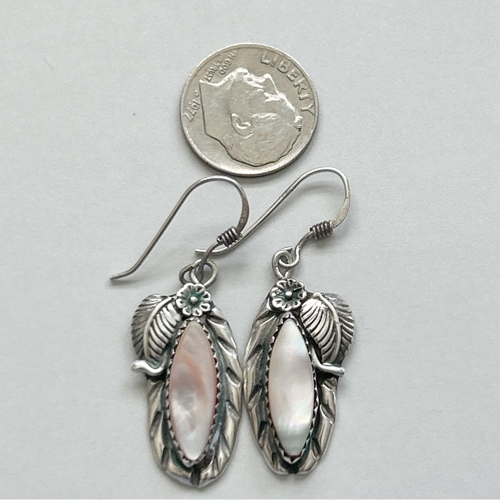 Vintage Randall Endito Pink Mother of Pearl Sterling Silver Earrings - Picture 9 of 10